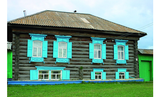 Дом 2-этажный с 4‑скатной крышей (с.Вознесенка Учалинского р‑на, 2013)