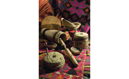 Национальный музей РБ. Зал этнографии: предметы быта башкир;  National Museum of RB. Ethnography hall: Bashkir household items;