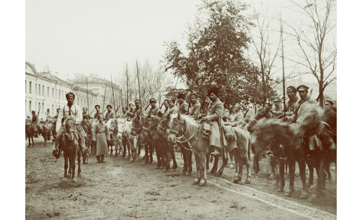 3‑й кавалерийский полк Отдельной Башкирской кавалерийской дивизии перед отправкой на фронт. Петроград, 1919