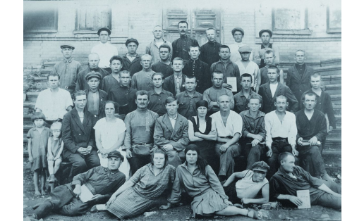 Участники курсов партийных и комсомольских ячеек при Давлекановском райкоме ВКП(б). 1931