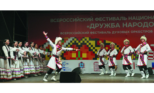 Башкирский танец “Зарифа” в исполнении ансамбля "Ляйсан"  Bashkir dance “Zarifa”