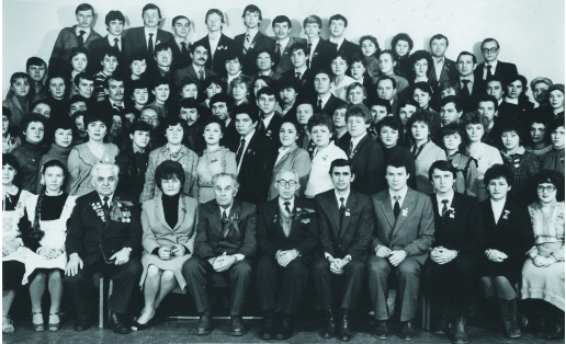 Делегаты 21‑й отчётно‑выборной комсомольской конференции Советского р‑на г. Уфы. 1984