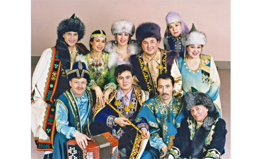 Фольклорный ансамбль “Ядкар”. 2001