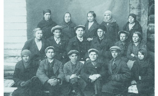 Комсомольская штурмовая бригада Белорецкого профтехкомбината. 1932