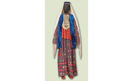 Традиционный женский костюм мишарей. Музей археологии и этнографии, Уфа