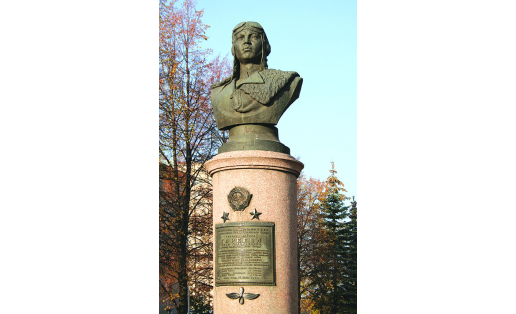 Памятник М.Г.Гарееву. Скульптор — Н.В.Томский. Город Уфа, 1967