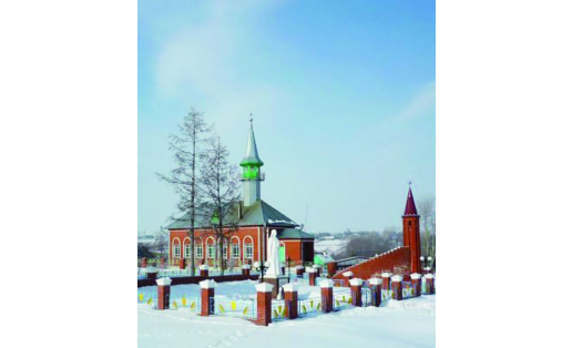 Мечеть и памятник “Скорбящая мать” в с.Зириклы Шаранского района A mosque and monument The Grieving Mother in Selo Zirikly