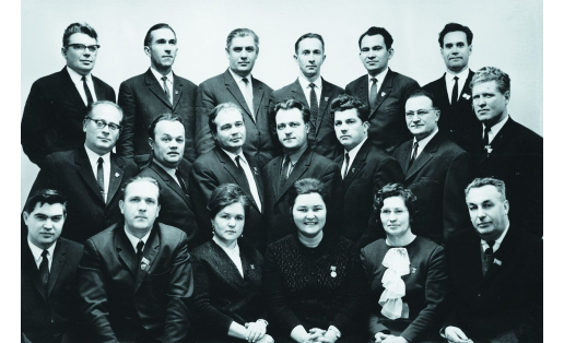 Группа бывших комсомольских работников Башкирской областной организации ВЛКСМ (г. Уфа, 1968)