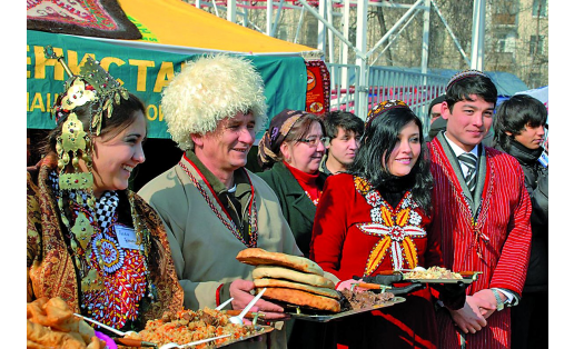 Туркменский центр национальной культуры на празднике “Навруз”. Уфа, 2009
