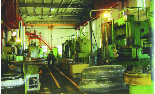 Баймакский литейно‑механический завод. Механический цех The Baymak Casting and Mechanical Plant. Machine workshop