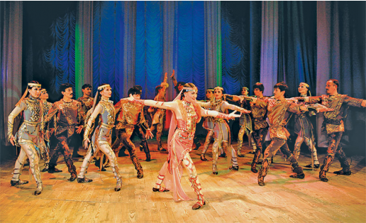 Хореографическая композиция “Сердце башкурда" в исполнении Театра танца.